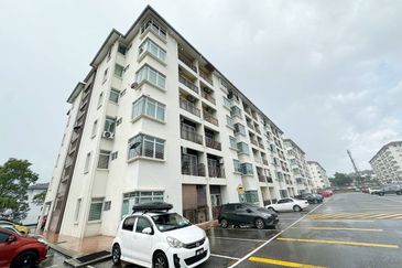 Residensi Warnasari 2