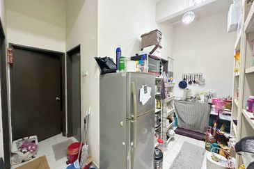 Residensi Warnasari 2