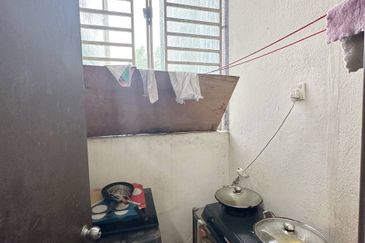 Residensi Warnasari 2