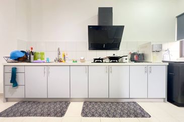 Setia Warisan Tropika