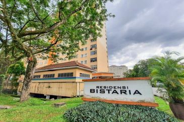 Residensi Bistaria, Ukay Bistari