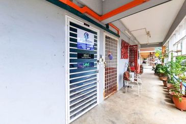 Residensi Bistaria, Ukay Bistari