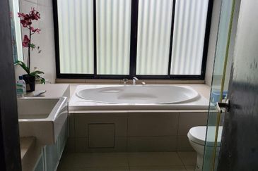 Taman Jenderam Harmoni