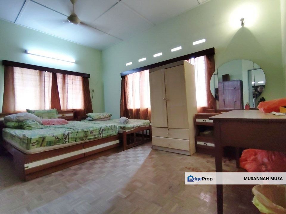 Double Storey Semi D Taman Desa Ros Kajang, Selangor, Kajang