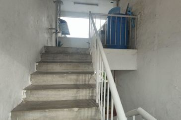 Taman Pinggiran Flat