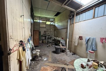 KAMPUNG BARU GUNUNG RAPAT