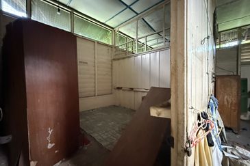 KAMPUNG BARU GUNUNG RAPAT