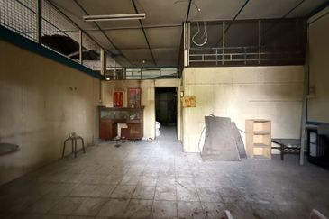 KAMPUNG BARU GUNUNG RAPAT