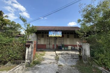 KAMPUNG BARU GUNUNG RAPAT