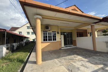 TAMAN LAPANGAN PELANGI