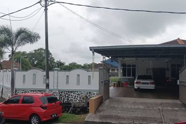 SEMI-D CORNER TANAH LUAS(FULLY FURNISHED)- DESARU WATERPARK / PANTAI DESARU / BALAU / BATU LAYAR