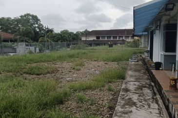 SEMI-D CORNER TANAH LUAS(FULLY FURNISHED)- DESARU WATERPARK / PANTAI DESARU / BALAU / BATU LAYAR