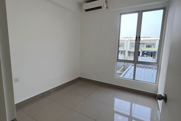 Freehold Residential Condo @ Sierra Perdana [Ready to move in - bumiputera lot]