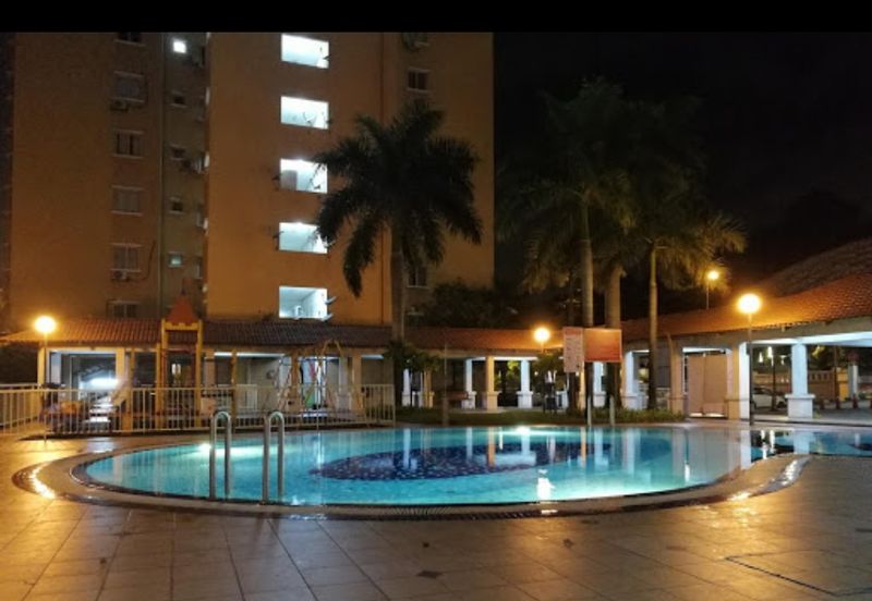 Puteri Bayu Apartment