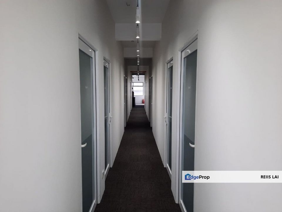 Fully furnished Office Dataran Cascades, Kota Damansara , Selangor, Petaling Jaya