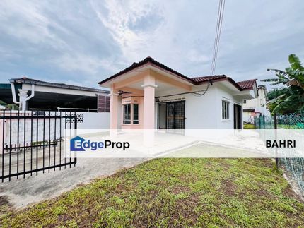 END LOT SINGLE STOREY TAMAN DESA SALAK PERMAI, SALAK TINGGI, SEPANG FOR SALE, Selangor, Sepang