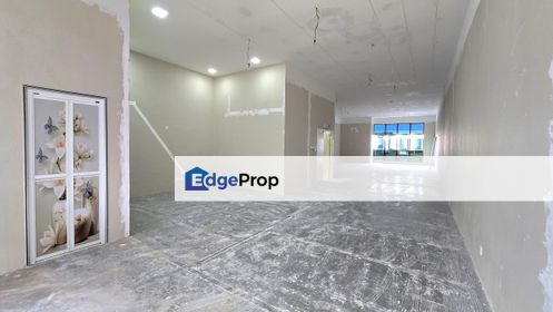 First floor office at Ivoris Eco Majestic for rent , Selangor, Beranang