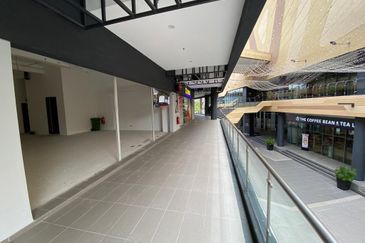 Ecohill Walk Mall, Setia Ecohill