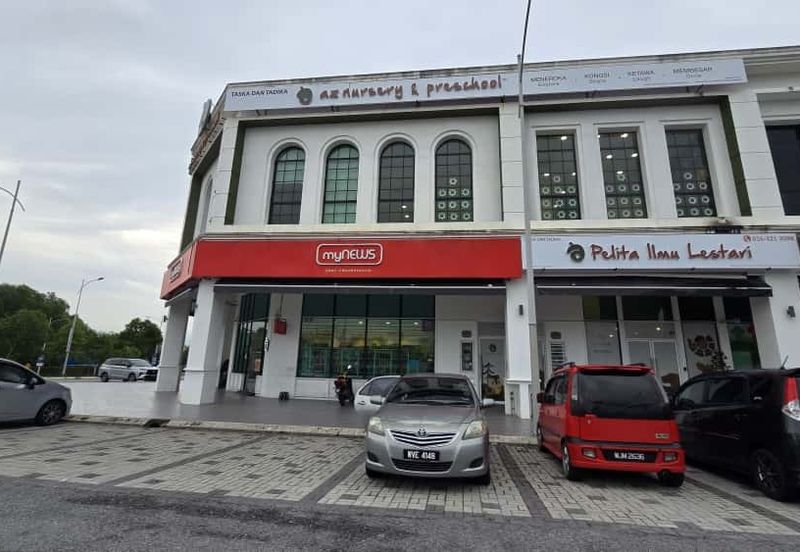 Ivoris @ Eco Majestic