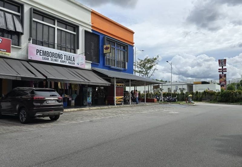 Ivoris @ Eco Majestic