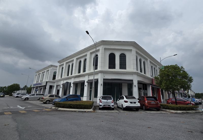 Ivoris @ Eco Majestic