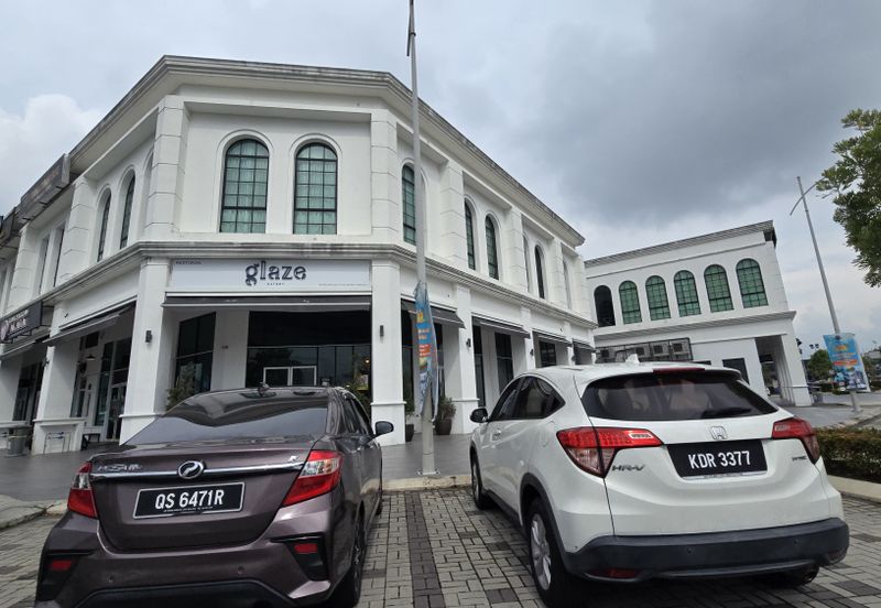 Ivoris @ Eco Majestic