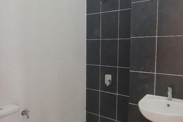 Cradleton @ Eco Majestic