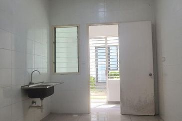 Cradleton @ Eco Majestic