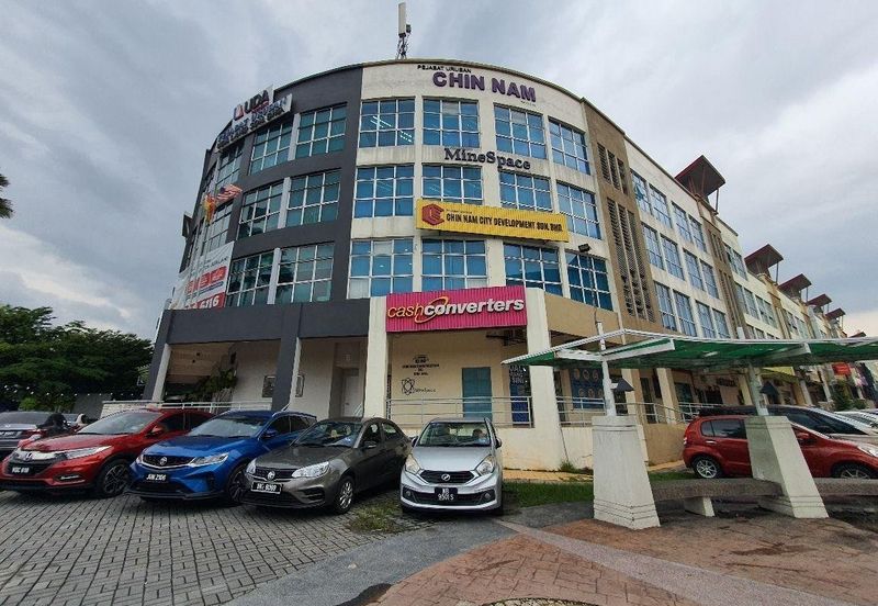 Bandar Tun Hussein Onn