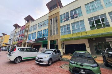 Bandar Tun Hussein Onn