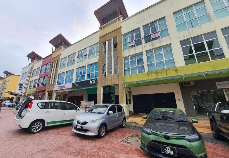 Bandar Tun Hussein Onn