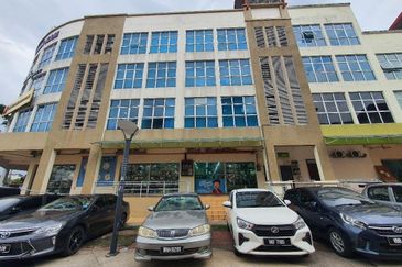 Bandar Tun Hussein Onn