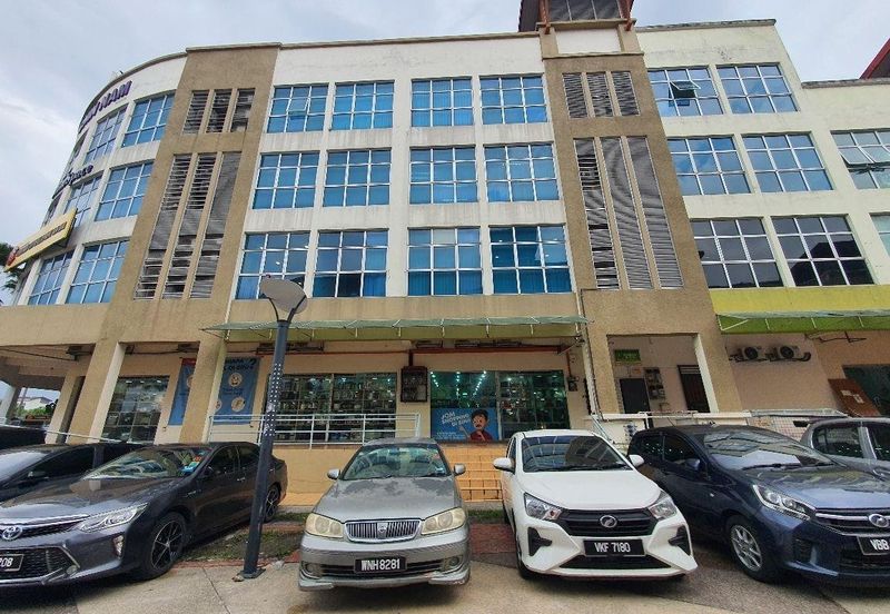 Bandar Tun Hussein Onn