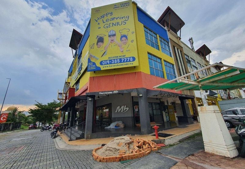 Bandar Tun Hussein Onn