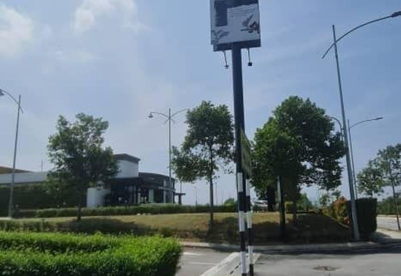 Whitten @ Eco Majestic