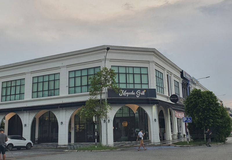 Whitten Eco Majestic