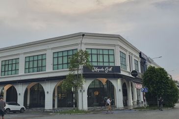 Whitten Eco Majestic