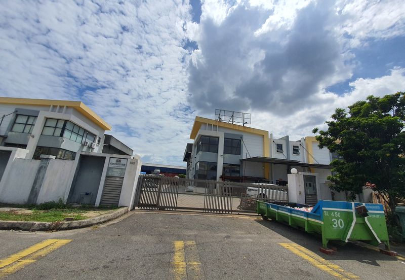 Lekas 32 Industrial Park