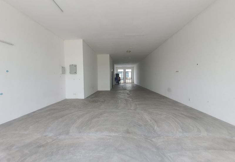 Ivoris @ Eco Majestic