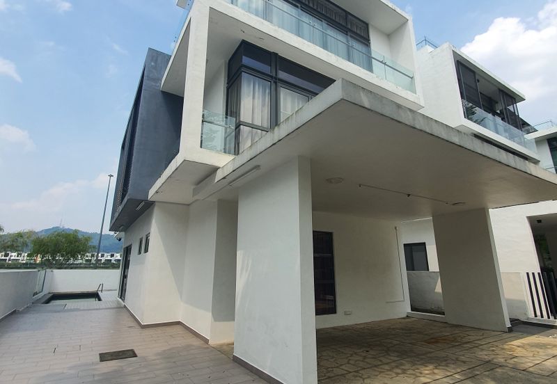 The Grove @ Lake Fields