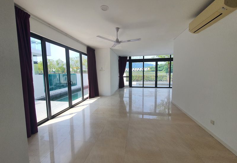 The Grove @ Lake Fields