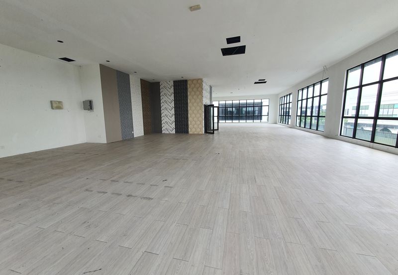 Ivoris @ Eco Majestic