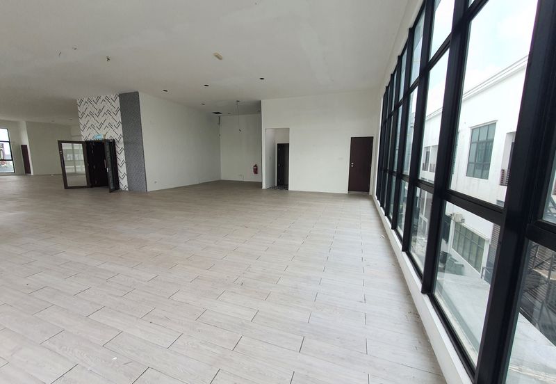 Ivoris @ Eco Majestic