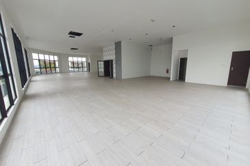 Ivoris @ Eco Majestic