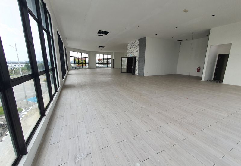 Ivoris @ Eco Majestic