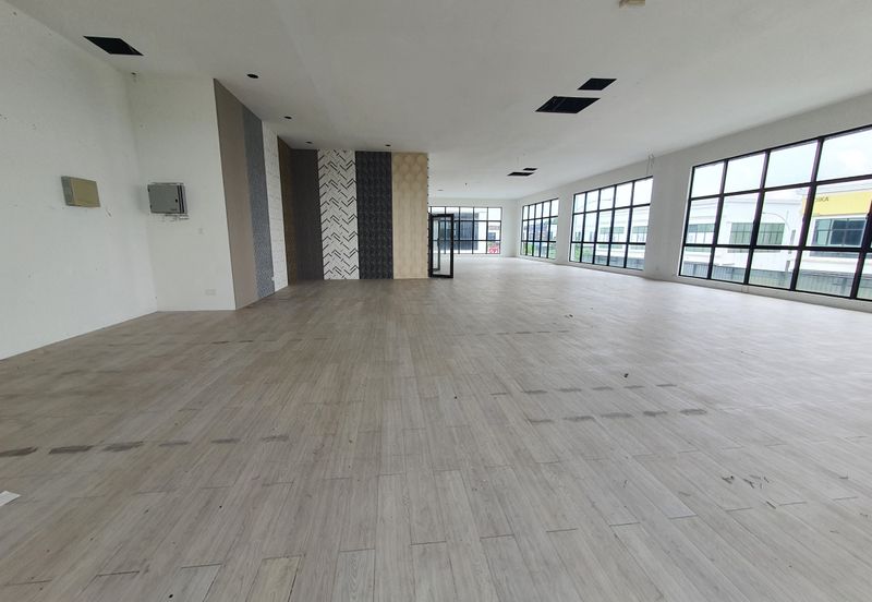 Ivoris @ Eco Majestic