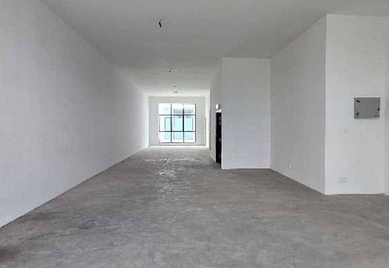 Ivoris @ Eco Majestic