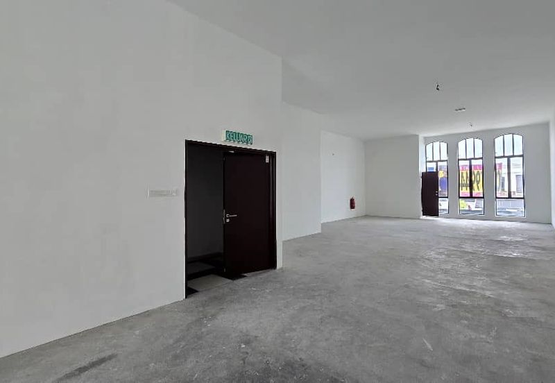 Ivoris @ Eco Majestic