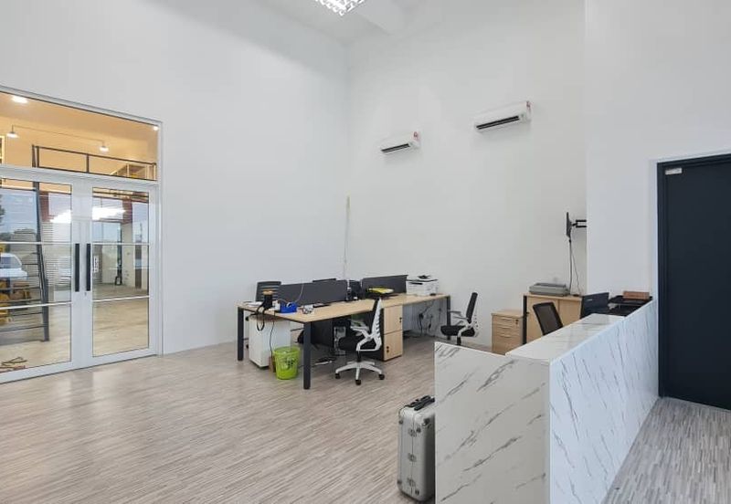 Ivoris @ Eco Majestic