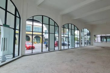 Ivoris @ Eco Majestic